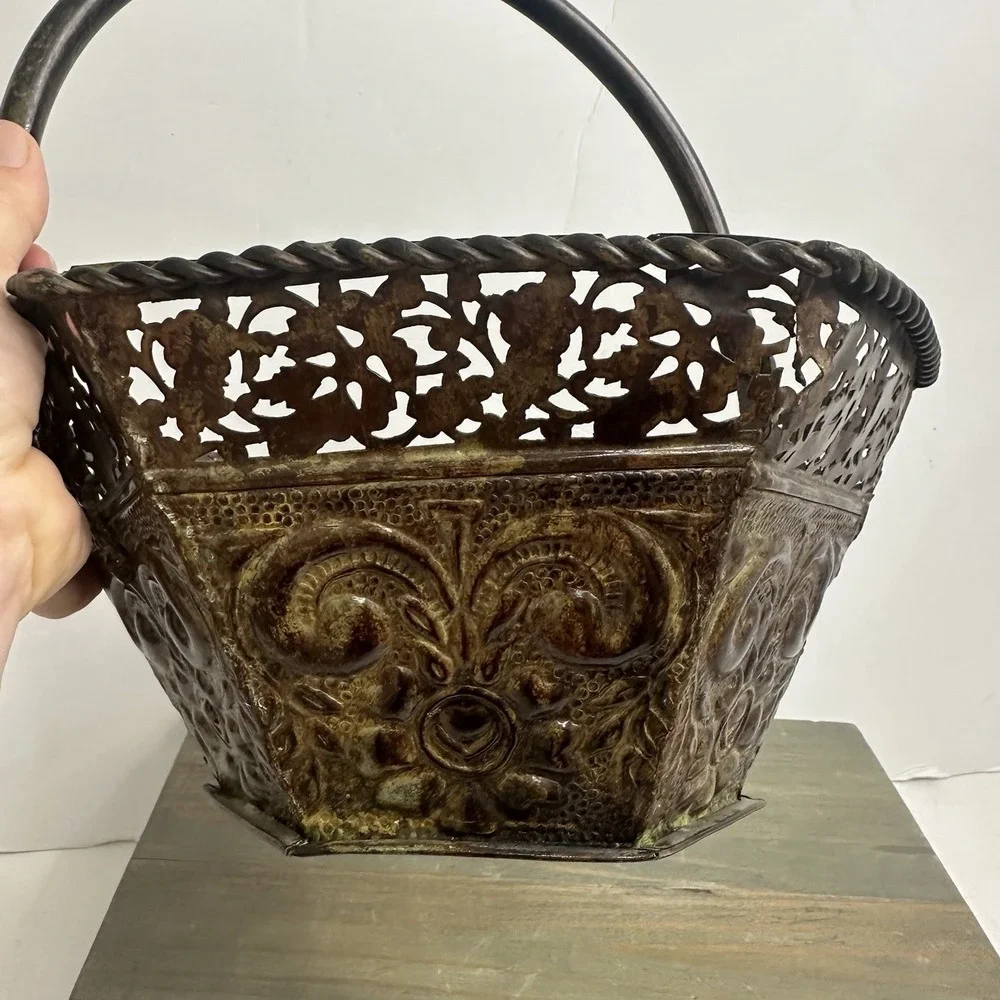 Vintage Antiqued Bronze Tone Metal Basket Ornate Swing Handle Fruit Wedding 10